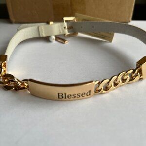 Riah Fashion bracelet.